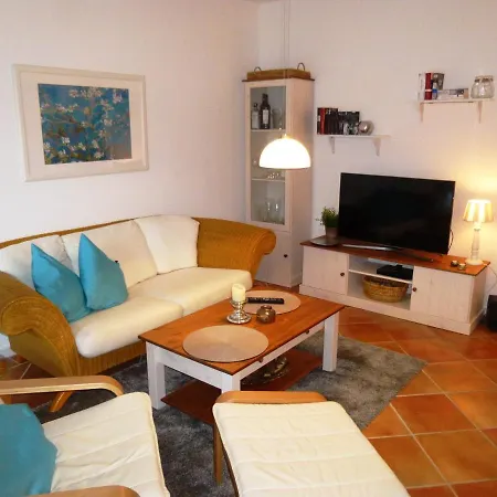 Appartement Im Zeesenhaus Im 1 Og Mit Balkon